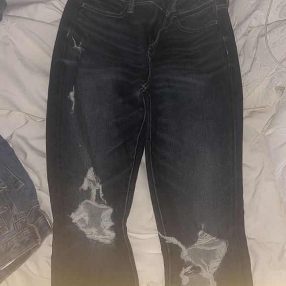 American eagle dark blue skinny jeans size 4 barley worn SUPER COMFY - Picture 2 of 3